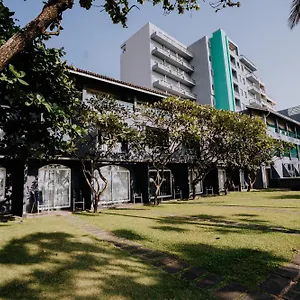 **** Hotel Earl's Regent Sri Lanka